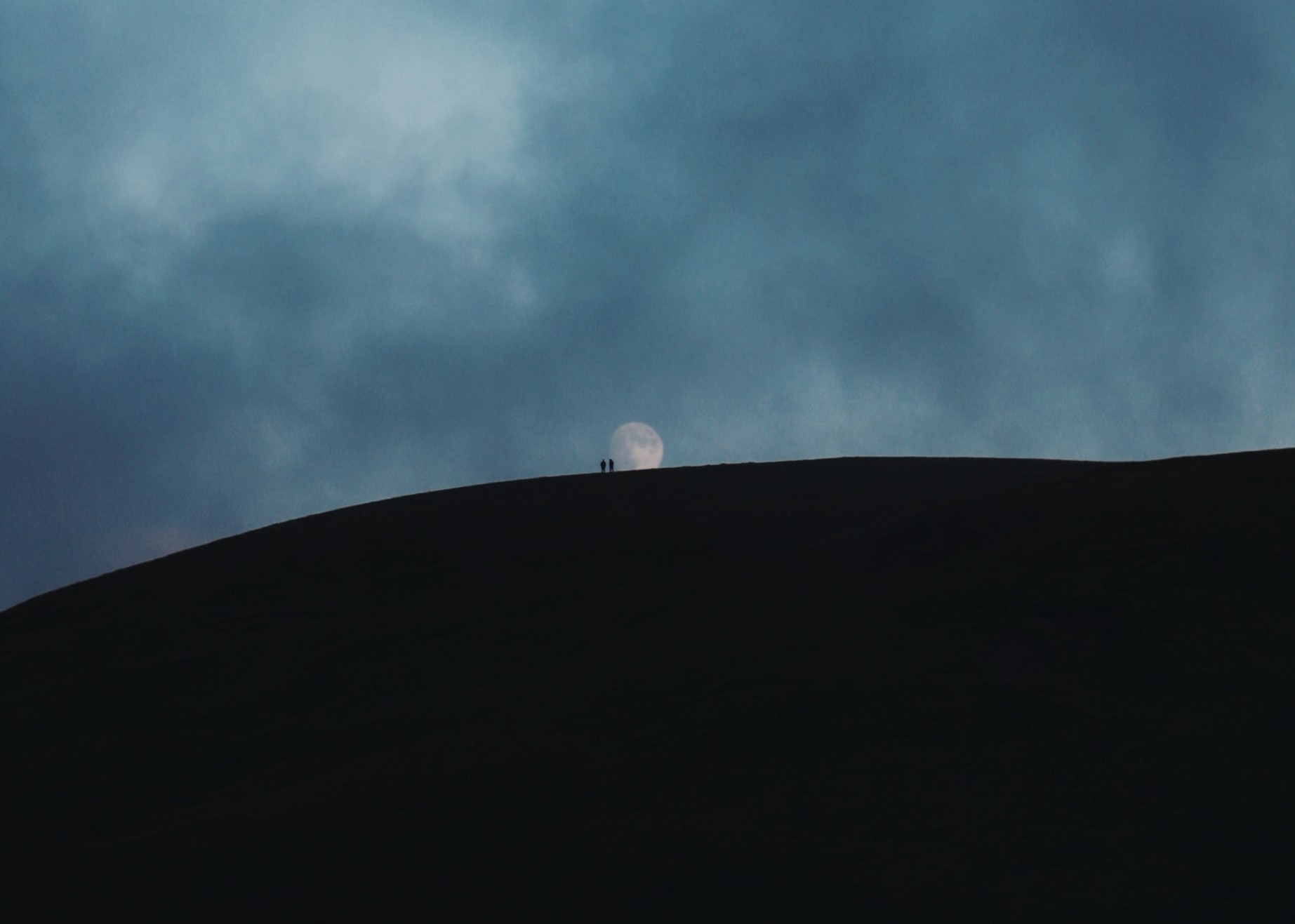 Sotto la stessa Luna